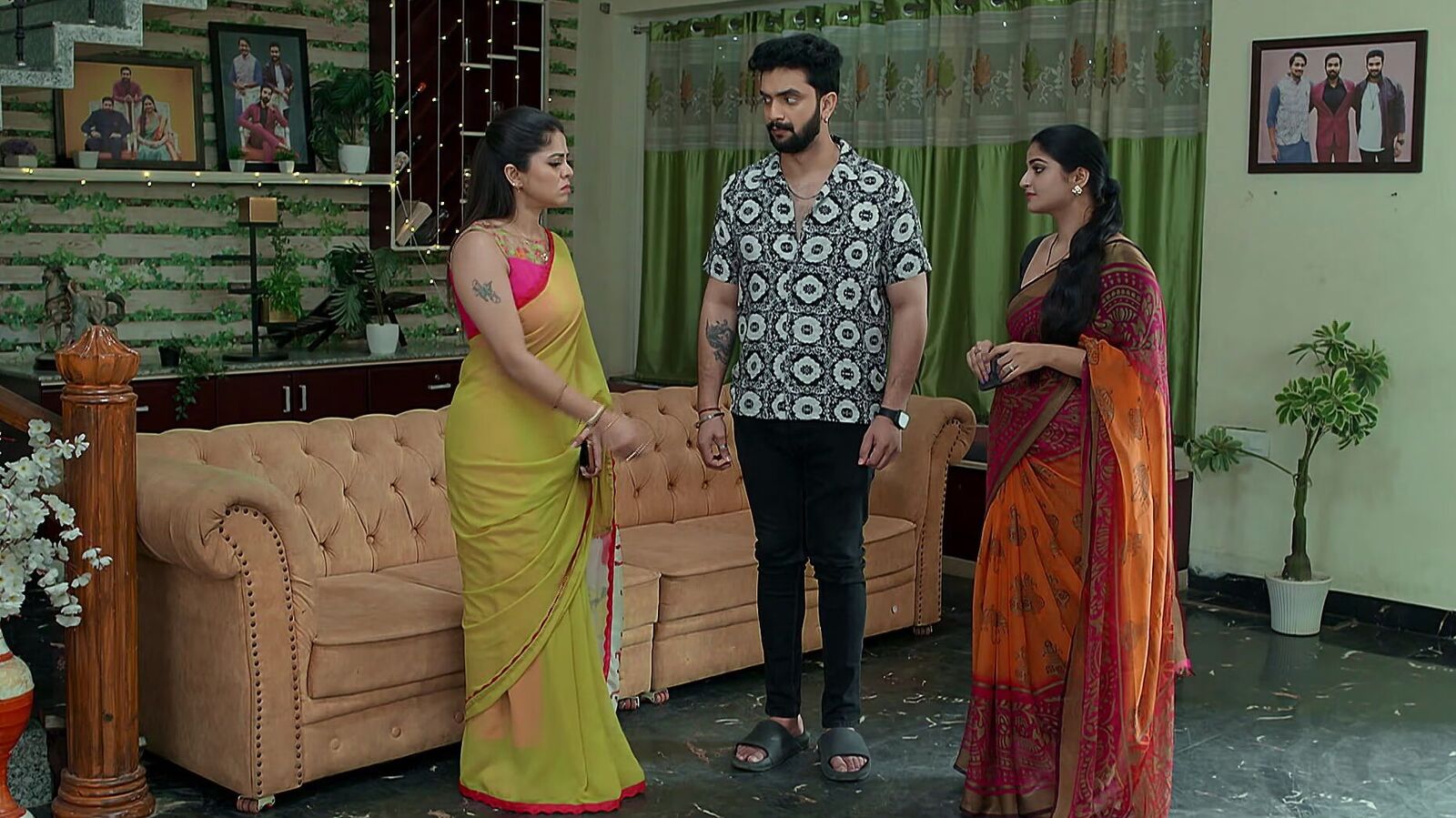 Brahmamudi Today Episode: కావ్యను చూసి గ‌ర్వ‌ప‌డ్డ‌ అప‌ర్ణ -ధాన్య‌ల‌క్ష్మి రూట్‌లోకి ప్ర‌కాశం -కొత్త విల‌న్ ఎంట్రీ!