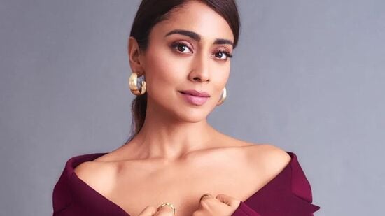 Shriya Bold Photos: నాలుగు పదుల వయసు దాటినా శ్రియ అందం ఏమాత్రం తరగడం లేదు