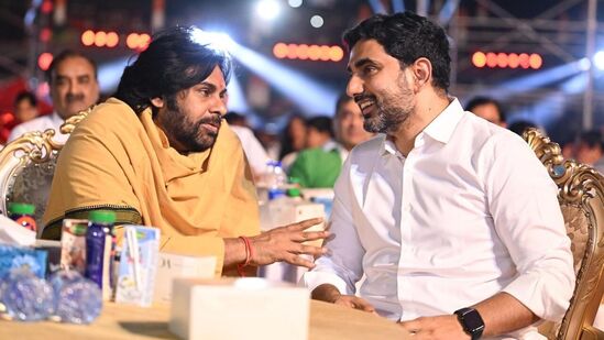 ఎన్టీఆర్ ట్రస్ట్ అంటే పేదవారి ముఖంలో చిరునవ్వు.. అని మంత్రి లోకేష్ వ్యాఖ్యానించారు. ప్రజాసేవే పరమావధిగా ఎన్టీఆర్ ట్రస్ట్ సేవా కార్యక్రమాలు ఉన్నాయని చెప్పారు. విస్తృతమైన సేవలతో ప్రజల మనసులను గెలిచిన ట్రస్ట్ అని కొనియాడారు. అనాధలు, ఆపన్నులకు ఉచిత వసతితో కూడిన విద్య అభినందనీయమని చెప్పారు. ట్రస్ట్ ఆధ్వర్యంలో త్వరలోనే బ్లడ్ రీసెర్చ్ సెంటర్ ఏర్పాటు చేయబోతున్నట్టు ప్రకటించారు.&nbsp;