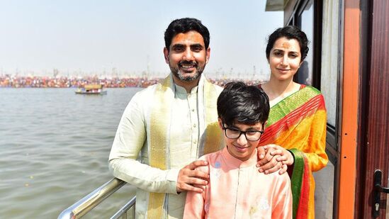 మహా కుంభమేళా ఆధ్యాత్మిక కార్యక్రమం మాత్రమే కాదు.. ఇది భారతదేశ సాంస్కృతిక, ఆధ్యాత్మిక వారసత్వం అని లోకేష్ వ్యాఖ్యానించారు. నమ్మకం, ఆచారాలు, ఆధ్యాత్మిక జ్ఞానంతో ముడిపడి ఉన్న శక్తిమంతమైన వేడుక అని అభివర్ణించారు.&nbsp;