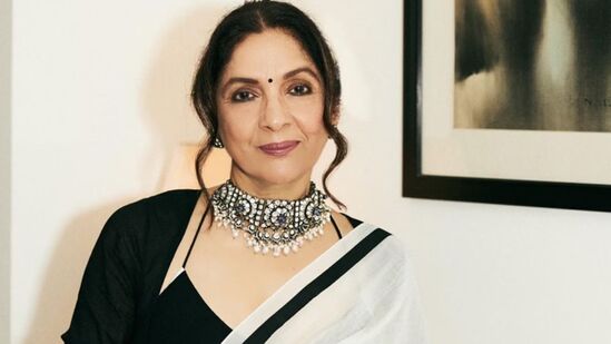 Most Educated Actresses: నటి నీనా గుప్తా సంస్కృతంలో ఎంఫిల్ చేసింది.