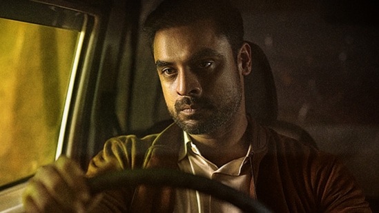 7. ఇటీవల జీ5 OTTలో విడుదలైన క్రైమ్ థ్రిల్లర్ ఐడెంటిటీ (Identity) సినిమాలో టోవినో థామస్, త్రిష నటించారు. మర్డర్ ఇన్వెస్టిగేషన్ థ్రిల్లర్‌గా ప్రారంభమైన ఈ సినిమా యాక్షన్ థ్రిల్లర్‌గా మారి అలరిస్తుంది. ఈ బెస్ట్ 7 మలయాళ థ్రిల్లర్ సినిమాలు అన్నీ జీ5లో ఓటీటీ స్ట్రీమింగ్ అవుతున్నాయి.&nbsp;