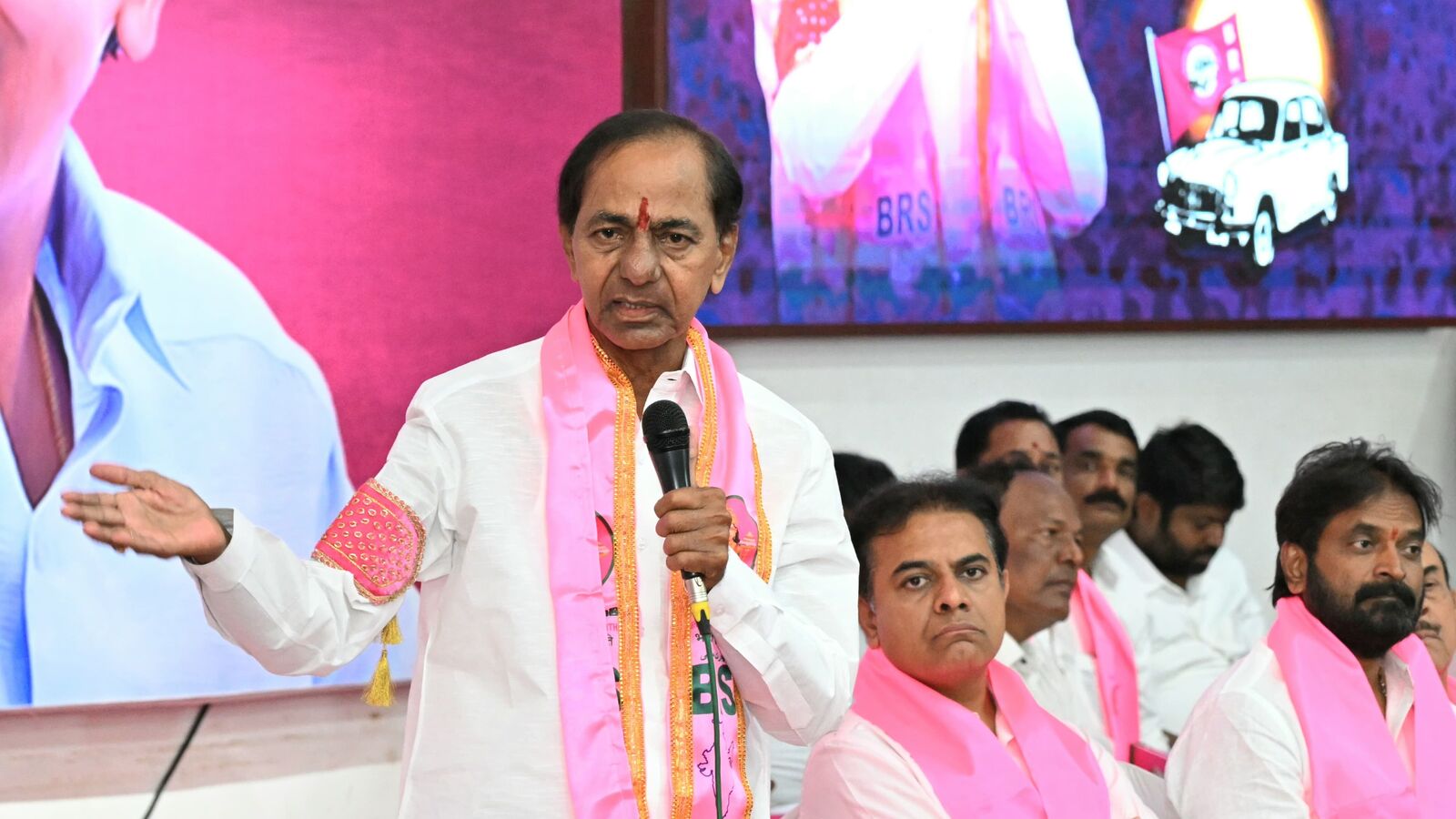 KCR Directions : సూటిగా.. సుత్తి లేకుండా.. బీఆర్ఎస్ నాయకులకు కేసీఆర్ ఇచ్చిన ఆదేశాలు ఏంటి?