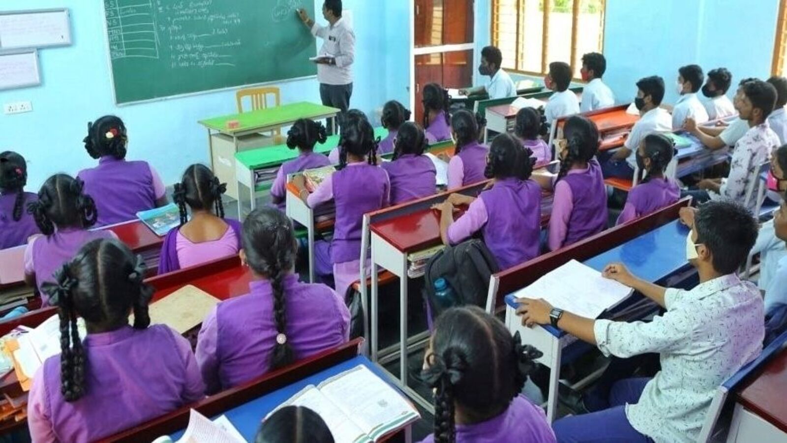 AP Govt Teachers : టీచర్ల బదిలీల ప్రక్రియపై కసరత్తు - సీనియారిటీ జాబితాలు ఆలస్యం...!