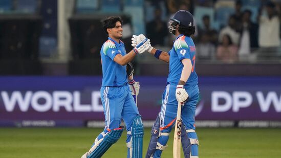 India vs Bangladesh Champions Trophy: ఈ విజయంలో శుభ్‌మన్ గిల్, కేఎల్ రాహుల్ పార్ట్‌నర్‌షిప్ కీలకమని చెప్పొచ్చు. ఈ ఇద్దరూ ఐదో వికెట్ కు అజేయంగా 87 పరుగులు జోడించారు. దీంతో టీమిండియా 6 వికెట్లతో గెలిచింది.