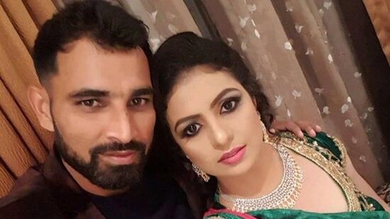 Cricketers Divorce: టీమిండియా పేస్ బౌలర్ మహ్మద్ షమి విడాకుల స్టోరీ ఎంతటి సంచలనం రేపిందో మనకు తెలుసు. అతని భార్య హసీన్ జహాన్ రచ్చ చేసింది.