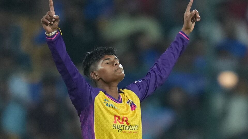 WPL 2025: కథ మారింది.. చెలరేగిన క్రాంతి గౌడ్, హెన్రీ.. హ్యారిస్ హ్యాట్రిక్.. డబ్ల్యూపీఎల్ లో యూపీ వారియర్స్ బోణీ