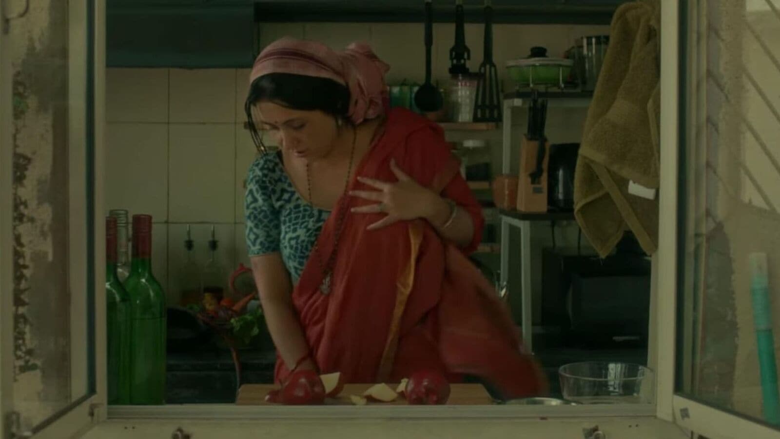 OTT Family Crime: 2 ఓటీటీల్లోకి నేరుగా వచ్చిన ఫ్యామిలీ క్రైమ్ డ్రామా.. అత్త, భర్తను చంపేసే భార్య.. 6.6 రేటింగ్!