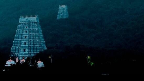 మే నెల‌కు సంబంధించిన ప్రత్యేక ప్రవేశ దర్శన టికెట్ల కోటాను ఫిబ్రవరి 24న ఉదయం 10 గంటలకు టీటీడీ ఆన్‌లైన్‌లో విడుదల చేయ‌నుంది.