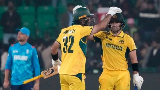 Champions Trophy Points Table: తొలి మ్యాచ్ లో భారీ టార్గెట్ చేజ్ చేసి ఇంగ్లండ్ కు షాకిచ్చిన ఆస్ట్రేలియా గ్రూప్ బిలో రెండో స్థానంలో ఉంది. ఆ టీమ్ ఖాతాలో రెండు పాయింట్లతోపాటు 0.475 నెట్ రన్ రేట్ తో ఉంది.