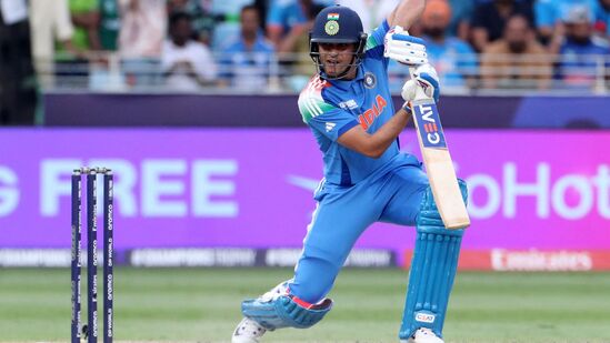 ICC ODI Rankings: ఛాంపియన్స్ ట్రోఫీలో బంగ్లాదేశ్ పై సెంచరీ చేసిన శుభ్‌మన్ గిల్ మరోసారి నంబర్ వన్ ర్యాంక్ అందుకున్నాడు.