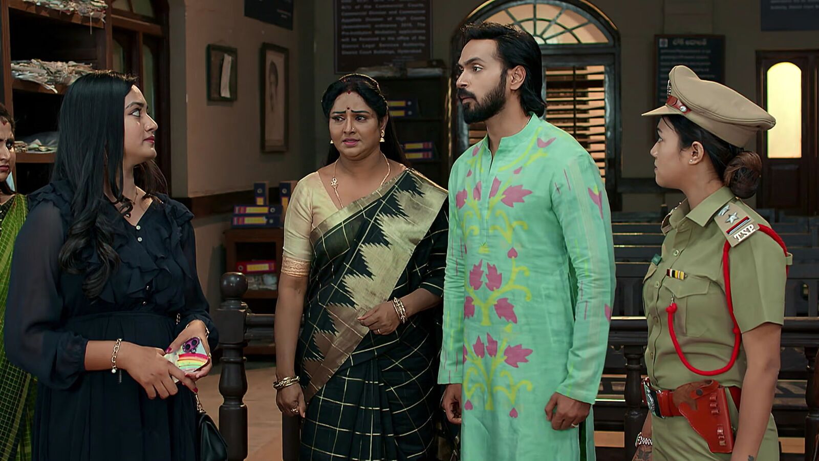 Brahmamudi February 27th Episode: రాజ్‌కు జీవితాంతం చిప్పకూడు.. కోర్టులో అనామిక ఛాలెంజ్.. రుద్రాణి నోరుమూయించిన కావ్య