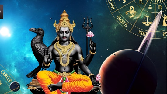 శని సంచారం : వైదిక జ్యోతిషశాస్త్రంలో శనిని న్యాయం చేసే దేవుడిగా, కర్మ ఫలితాలను ప్రసాదించే దేవుడిగా భావిస్తారు.శనీశ్వరుడు ప్రతి ఒక్కరికీ వారి కర్మల ప్రకారం ఫలాలను ఇస్తాడు.శనిదేవుని ఆశీస్సులు ఉన్నవాడు చిరిగిన బట్టల నుండి సంపదగా ఎదుగుతాడు.శని రెండున్నర సంవత్సరాలలో ఒక రాశి నుండి మరొక రాశిలోకి ప్రవేశిస్తాడు.