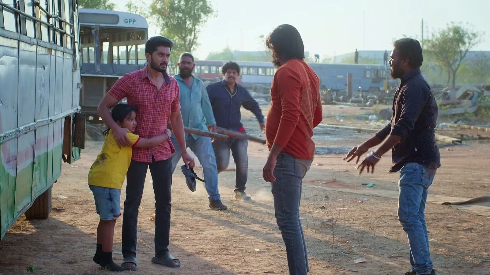 Karthika Deepam 2 Serial: దీప‌పై రౌడీల ఎటాక్ - గ‌న్ గురిపెట్టిన జ్యోత్స్న - కార్తీక్ ఎంట్రీతో సీన్ రివ‌ర్స్‌!