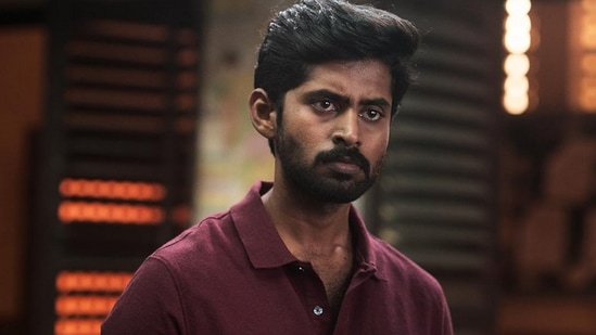 <p><strong>సుడల్ సీజన్ 2 ఓటీటీ:</strong> తమిళంలో రూపొందిన సుడల్ ది వొర్టెక్స్ క్రైమ్ థ్రిల్లర్ వెబ్ సిరీస్‌కు సీక్వెల్‌గా సీజన్ 2 ఓటీటీ స్ట్రీమింగ్‌కు వచ్చింది. అమెజాన్ ప్రైమ్ వీడియోలో స్ట్రీమ్ అవుతున్న ఈ క్రైమ్ థ్రిల్లర్ సిరీస్‌లో కథిర్, ఐశ్వర్య రాజేష్, గోపిక రమేష్ ముఖ్య పాత్రల్లో నటించారు. దీన్ని తెలుగులో చూడొచ్చు</p>