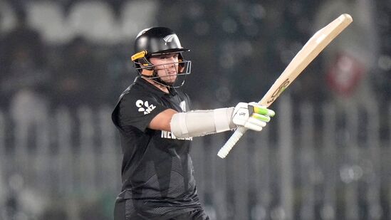 Champions Trophy Top 5 Batters: &nbsp;జాబితాలో 4వ స్థానంలో న్యూజిలాండ్‌కు చెందిన టామ్ లేథమ్ ఉన్నాడు. 3 మ్యాచ్‌లలో 93.50 సగటుతో 187 రన్స్ సాధించాడు. లేథమ్ ఒక సెంచరీ, ఒక హాఫ్ సెంచరీ కొట్టాడు. బ్యాటింగ్ సగటులాగే అతని స్ట్రైక్ రేటు కూడా 93.50. అతని అత్యధిక వ్యక్తిగత స్కోర్ 118 రన్స్