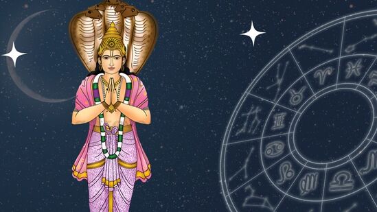 గత సంవత్సరం అక్టోబర్ చివరిలో కేతువు భగవానుడు కన్యారాశిలో తన ప్రయాణాన్ని ప్రారంభించాడు. 2025లో తన స్థానాన్ని మారుస్తున్నాడు. వచ్చే మే నెలలో కేతువు భగవానుడు సింహ రాశిలోకి ప్రవేశిస్తున్నాడు. కేతువు భగవానుని సింహ రాశి ప్రయాణం అన్ని రాశుల మీదా ప్రభావం చూపుతుంది. కొన్ని రాశులకు రాజయోగం కలిగిస్తుంది. ఆ రాశులు ఏంటో ఇక్కడ చూద్దాం. గత సంవత్సరం అక్టోబర్ చివరిలో కేతువు భగవానుడు కన్యారాశిలో తన ప్రయాణాన్ని ప్రారంభించాడు. 2025లో తన స్థానాన్ని మారుస్తున్నాడు. వచ్చే మే నెలలో కేతువు భగవానుడు సింహ రాశిలోకి ప్రవేశిస్తున్నాడు. కేతువు భగవానుని సింహ రాశి ప్రయాణం అన్ని రాశుల మీదా ప్రభావం చూపుతుంది. కొన్ని రాశులకు రాజయోగం కలిగిస్తుంది. ఆ రాశులు ఏంటో ఇక్కడ చూద్దాం.