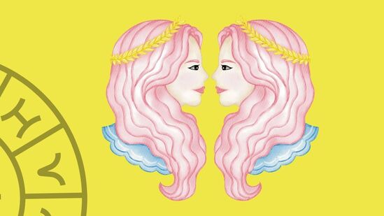 మిధున రాశి: మీ రాశిలో మూడవ భావంలో కేతువు భగవానుడు ప్రయాణించబోతున్నాడు. దీనివల్ల 2025 మీకు చాలా మంచి సంవత్సరం. ఊహించని ధనలాభం ఉంటుంది. కొత్త ఆదాయ మార్గాలు పెరుగుతాయి. ఆత్మవిశ్వాసం, ధైర్యం పెరుగుతాయి. మిధున రాశి: మీ రాశిలో మూడవ భావంలో కేతువు భగవానుడు ప్రయాణించబోతున్నాడు. దీనివల్ల 2025 మీకు చాలా మంచి సంవత్సరం. ఊహించని ధనలాభం ఉంటుంది. కొత్త ఆదాయ మార్గాలు పెరుగుతాయి. ఆత్మవిశ్వాసం, ధైర్యం పెరుగుతాయి.