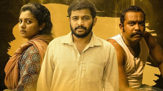 మలయాళ నటుడు బాసిల్ జోసెఫ్ ప్రధాన పాత్ర పోషించిన పొన్మన్ &nbsp;మూవీ మంచి హిట్ అయింది. ఈ చిత్రంలో సాజిన్ గోపు, లిజోమోల్ జోస్ కూడా లీడ్ రోల్స్ చేశారు. ఈ ఏడాది జనవరి 30వ తేదీన థియేటర్లలో రిలీజైన ఈ మూవీ మంచి టాక్ తెచ్చుకుంది.&nbsp;
