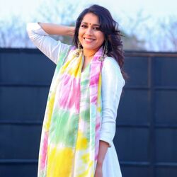 <p>Rashmi Gautham Holi Celebrations: రష్మి గౌతమ్ హోలీ సెలబ్రేషన్స్</p>