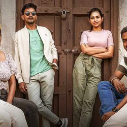 <p>త‌మిళ్ రొమాంటిక్ కామెడీ మూవీ 2కే ల‌వ్ స్టోరీ ఈ శుక్ర‌వారం &nbsp;ఆహా త‌మిళ్ ఓటీటీతో పాటు అమెజాన్ ప్రైమ్‌లో రిలీజైంది. సుసీంద్ర‌న్ ద‌ర్శ‌క‌త్వం వ‌హించిన ఈ మూవీలో జ‌గ‌వీర్‌, మీనాక్షి గోవింద‌రాజ‌న్ హీరోహీరోయిన్లుగా న‌టించారు.&nbsp;</p>