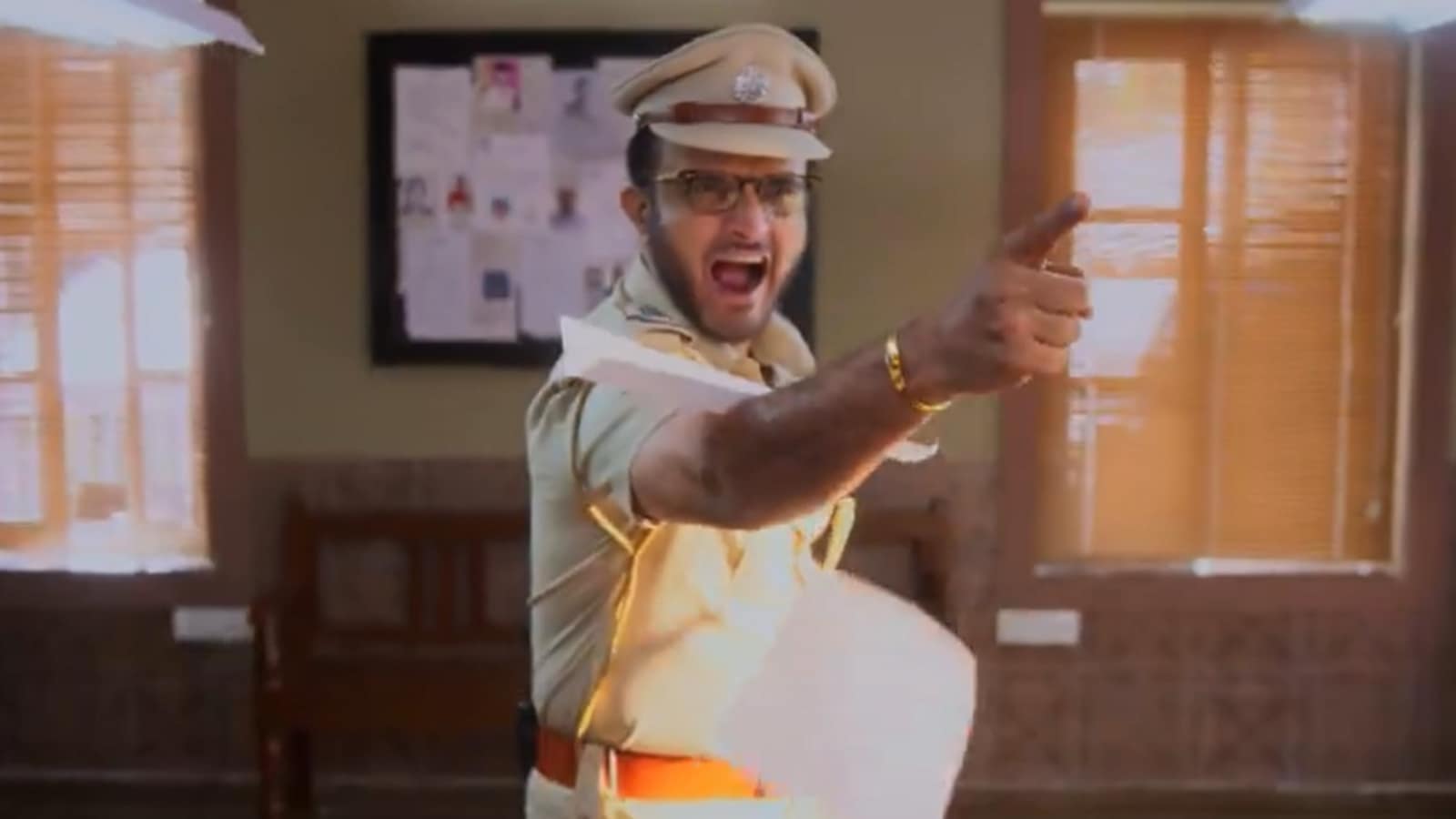 Sourav Ganguly For Khakee The Bengal Chapter: పవర్ ఫుల్ పోలీస్ ఆఫీసర్ గా గంగూలీ.. ఆడిషన్ కు అటెండ్.. చివర్లో ట్విస్ట్