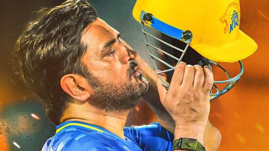 సీఎస్కే ఆడుతుందంటే ధోనీని చూసేందుకు ఫ్యాన్స్ స్టేడియాలకు ఎగబడుతుంటారు. ఈ సీజన్లో చెపాక్ లో ముంబయితో ఆ టీమ్ మార్చి 23న తొలి మ్యాచ్ ఆడనుంది. ఆ మ్యాచ్ టికెట్లు మార్చి 19 నుంచి chennaisuperkings.com, district.in వెబ్ సైట్లో ఉంటాయి. రూ.1700 నుంచి టికెట్ రేట్ స్టార్ట్ అవుతుంది.&nbsp;