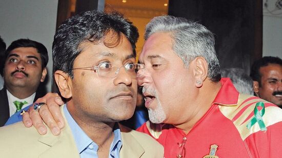 IPL Controversies: ఐపీఎల్ కు ఆద్యుడైన అప్పటి కమిషనర్ లలిత్ మోదీని 2010లో నిషేధించడం కూడా సంచలనం సృష్టించింది.