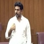 మండలిలో మాట్లాడుతున్న నారా లోకేష్
