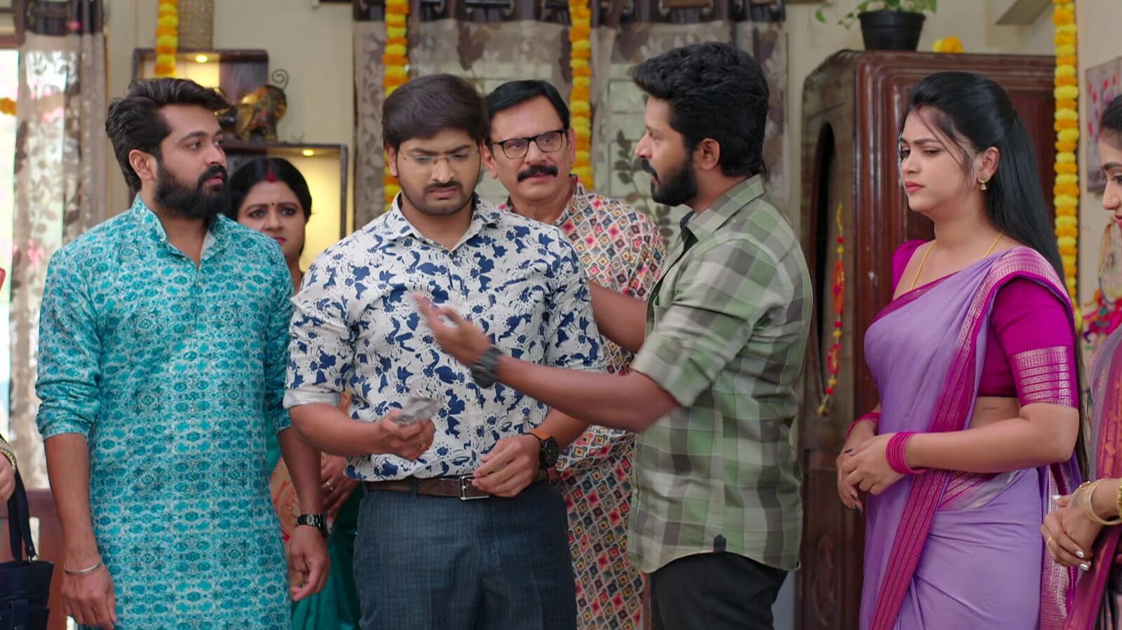 Gunde Ninda Gudigantalu Serial: బాలుపై అరిచిన‌ మౌనిక‌ - చంద్ర‌కాంతం ఎంట్రీ - సంజు కాళ్లు క‌డిగిన మ‌నోజ్‌