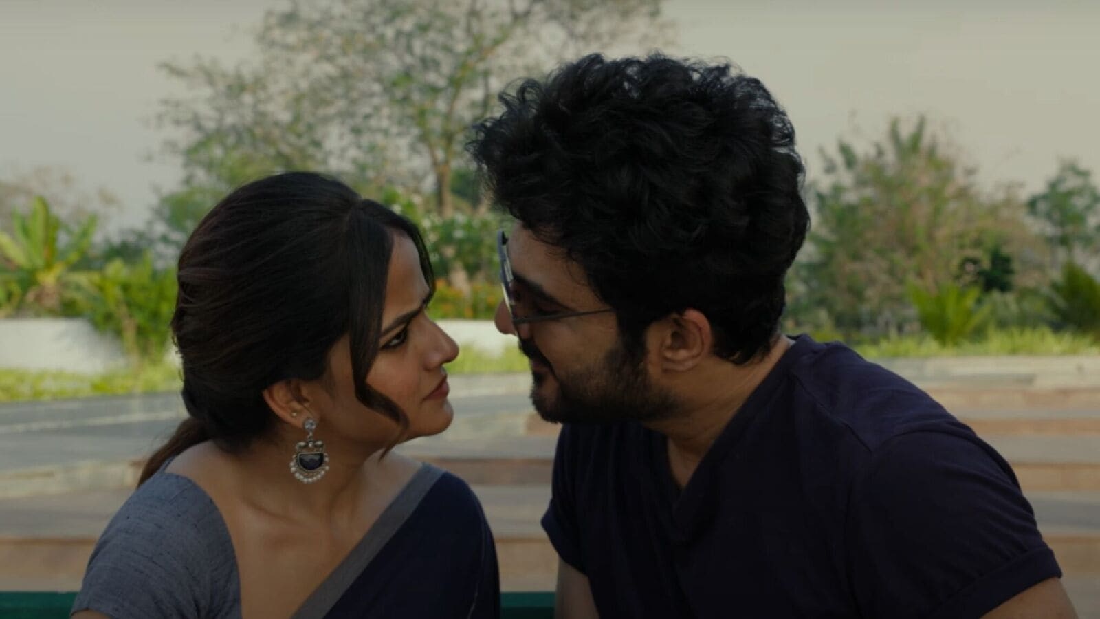 Jack Kiss Song Lyrics: సిద్ధు, వైష్ణవి మూవీ ‘జాక్’ నుంచి మెలోడియస్‍గా రెండో సాంగ్.. లిరిక్స్ ఇవే.. ముద్దు కోసం తిప్పలు