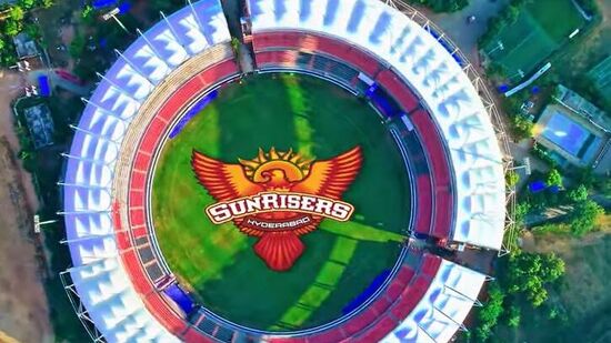 ఉప్పల్ స్టేడియంలో దాదాపు 55,000 మంది కూర్చునే సామర్థ్యం ఉంది. ఇది హైదరాబాద్ క్రికెట్ అసోసియేషన్, ఇండియన్ ప్రీమియర్ లీగ్ (ఐపీఎల్) లో సన్‌రైజర్స్ హైదరాబాద్ జట్టుకు హోమ్ గ్రౌండ్‌గా పనిచేస్తుంది.