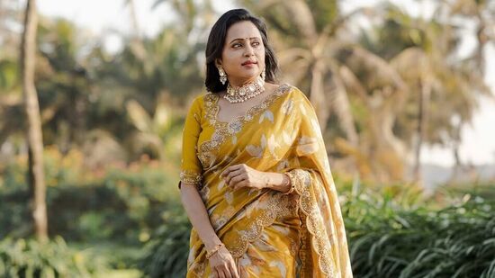 సుమ క‌న‌కాల హీరోయిన్‌గా న‌టించిన ఒకే ఒక తెలుగు మూవీ ఇదే కావ‌డం గ‌మ‌నార్హం. 