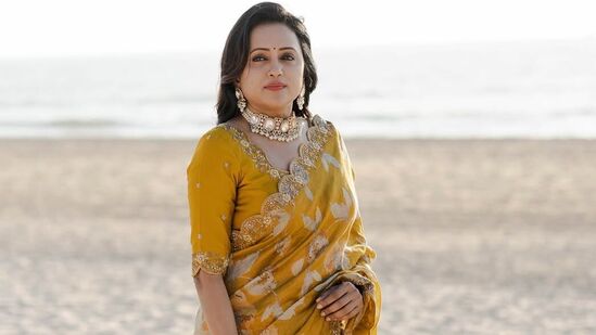 సినిమా ఈవెంట్స్‌కు హోస్ట్‌గా వ్య‌వ‌హ‌రిస్తూనే సుమా అడ్డా, క్యాష్ లాంటి టీవీ షోస్ కూడా చేస్తోంది సుమ‌. 