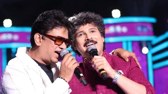 కన్నడ బుల్లితెరపై నెంబర్ 1 రియాలిటీ షోగా పేరు తెచ్చుకున్నది జీ కన్నడలోని సరిగమప సింగింగ్ షో. విజయ్ ప్రకాష్, రాజేష్ కృష్ణన్, అర్జున్ జన్య న్యాయనిర్ణేతలుగా ఉన్న ఈ షోలో యాంకర్ అనుశ్రీ కూడా ప్రధాన ఆకర్షణగా నిలుస్తోంది.