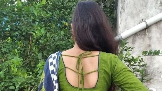 డబుల్ లాన్ యార్డ్ బ్యాక్ డిజైన్