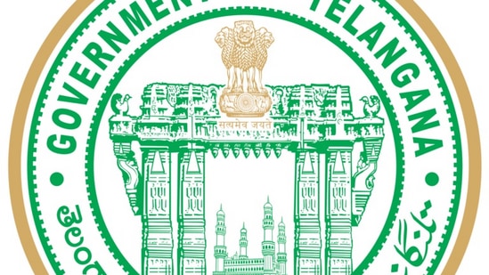 తొలుత అధికారిక పోర్టల్ https://tgobmms.cgg.gov.in/  కు వెళ్లాలి. రాజీవ్ యువ వికాసం స్కీమ్ అప్లికేషన్ పై క్లిక్ చేయాలి. ఇక్కడ ఎస్సీ, ఎస్టీ, బీసీ, మైనార్టీ విభాగాల వారీగా ఆప్షన్లు కనిపిస్తాయి. ఇందులో ఆప్షన్ ను ఎంచుకోవాలి. కొత్త పేజీ ఓపెన్ అవుతుంది. ఇక్కడ ప్రాథమిక వివరాలను నింపాల్సి ఉంటుంది. పేజీ చివర్లో యూనిట్ల వివరాలు తెలుసుకునే లింక్ ఉంటుంది. దీనిపై క్లిక్ చేస్తే యూనిట్లు వివరాలు తెలుసుకోవచ్చు.