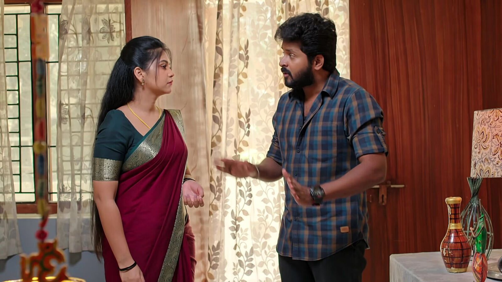 Gunde Ninda Gudi Gantalu Serial: మీనాను అప్పు అడిగిన బాలు - రాజ‌మౌళి సినిమా షూటింగ్‌ అంటూ రోహిణి డ్రామా - శివ అబ‌ద్దాలు