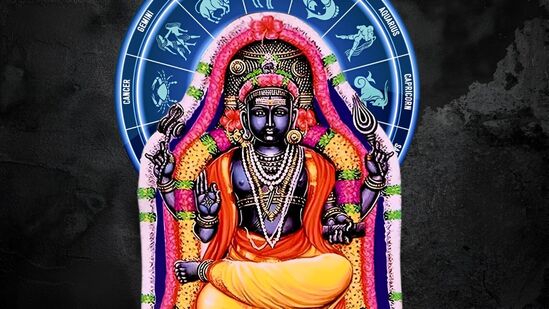  బృహస్పతి 2024 నవంబర్ 28 న రోహిణి నక్షత్రంలోకి ప్రవేశించాడు. బృహస్పతి రోహిణి నక్షత్ర సంచారం 2025 ఏప్రిల్ 10 వరకు కొనసాగుతుంది. గురు నక్షత్రం సంచారం మొత్తం 12 రాశులను ప్రభావితం చేసినప్పటికీ, ఇది కొన్ని రాశుల వారికి రాజయోగాన్ని అందిస్తుంది.ఆ అదృష్ట రాశుల గురించి తెలుసుకుందాం.