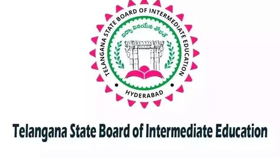 ఇంటర్ పరీక్షలు ముగియగా… మరోవైపు  జవాబు పత్రాల మూల్యాంకన ప్రక్రియ కొనసాగుతోంది. మార్చి 10వ తేదీ నుంచి ఈ ప్రాసెస్ ను ప్రారంభించగా…. మొత్తం 4 విడతల్లో స్పాట్ ను పూర్తి చేయనున్నారు
