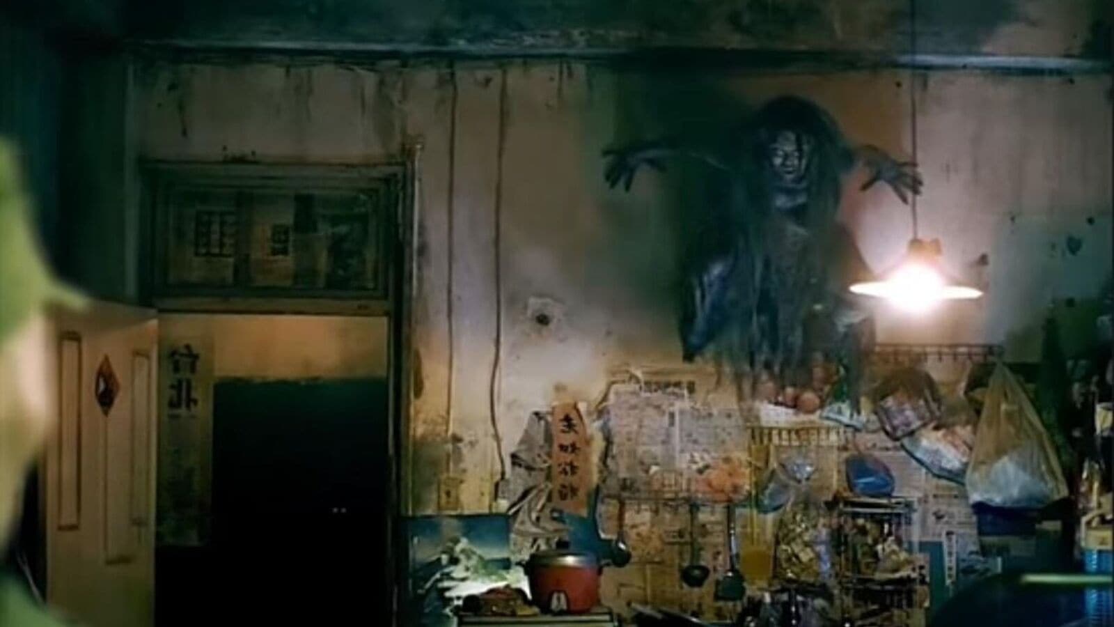 OTT Horror: 2 ఓటీటీల్లో హారర్ మిస్టరీ థ్రిల్లర్.. మనిషి మాంసం తినే ఆడ పిశాచాలు.. 500 ఏళ్లుగా చీకట్లో.. ఇక్కడ చూడండి!