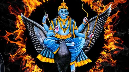 30 సంవత్సరాల తర్వాత తన స్వంత రాశి అయిన కుంభ రాశిలో శని ప్రయాణిస్తున్నారు. 2025 మార్చిలో తన స్థానాన్ని మారుస్తారు. శని అస్తమనం 12 రాశులపైనా ప్రభావం చూపుతుంది, కానీ కొన్ని రాశులకు కష్టాలను కలిగిస్తుందని జ్యోతిష్యం చెబుతోంది. ఆ రాశులు ఏంటో ఇక్కడ చూద్దాం.