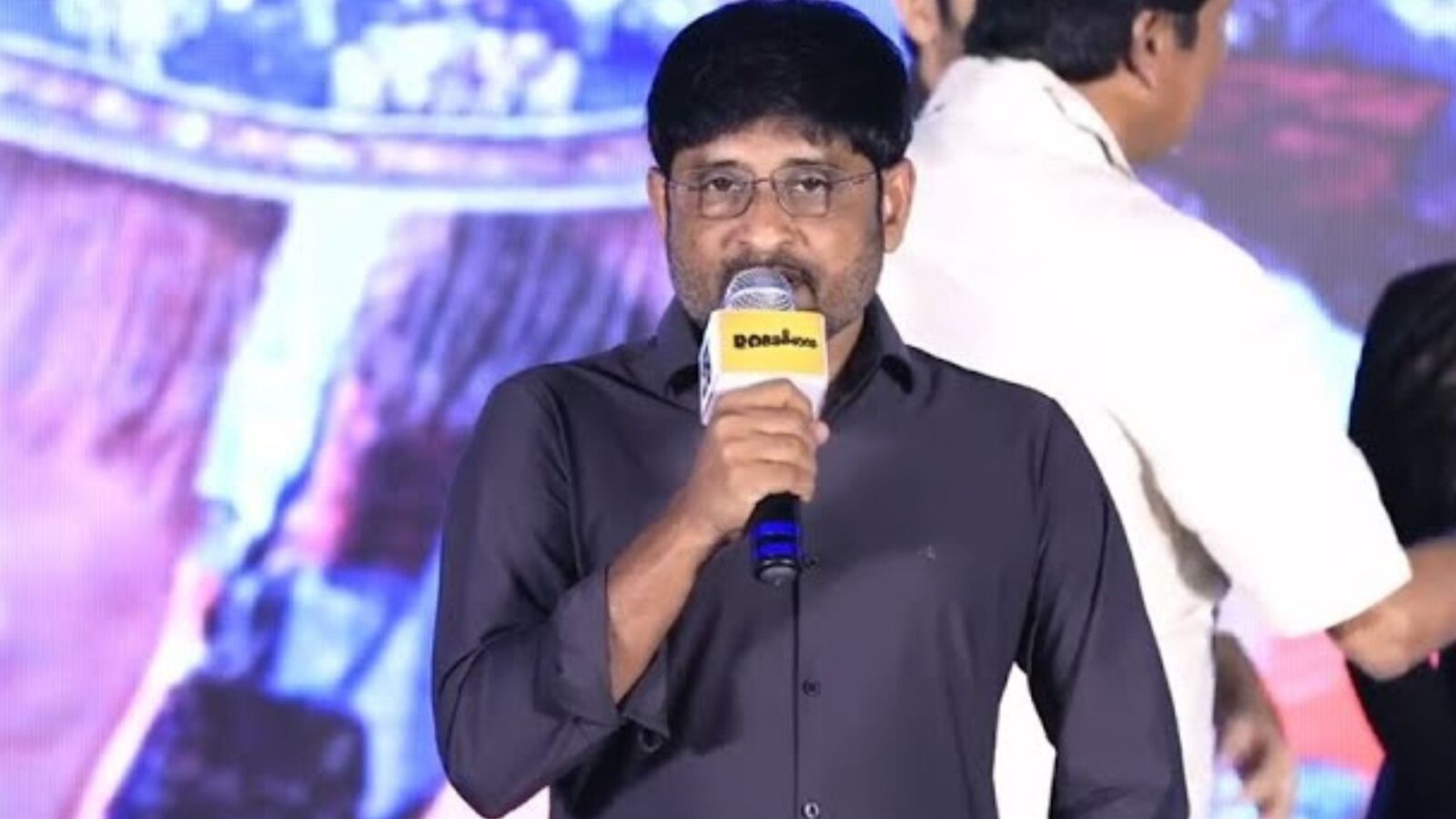 Robinhood: రెండు డబ్బింగ్ సినిమాలు వచ్చాయి.. ఇది ఊహించలేదు.. అది ఆశించకూడదు.. పుష్ప 2 నిర్మాత కామెంట్స్