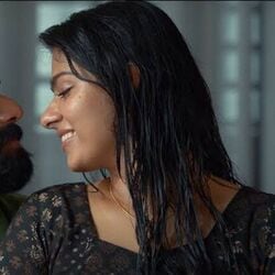 <p><strong>అన్పోడు కన్మణి ఓటీటీ (మలయాళం):</strong> ఈ మలయాళ చిత్రం అమెజాన్ ప్రైమ్‌లో ఓటీటీ స్ట్రీమింగ్ అవుతోంది. ఈ ఏడాది విడుదలైన అర్జున్ అశోకన్ మూడో చిత్రం ఇది. ఈ చిత్రంలో అనఘా నారాయణన్ కథానాయికగా నటించారు. మార్చి 26 నుంచి అన్పోడు కన్మణి ఓటీటీ స్ట్రీమింగ్ అవుతోంది. ఇది ఫ్యామిలీ కామెడీ డ్రామా జోనర్‌లో వచ్చి  మంచి సక్సెస్ అయింది. </p>