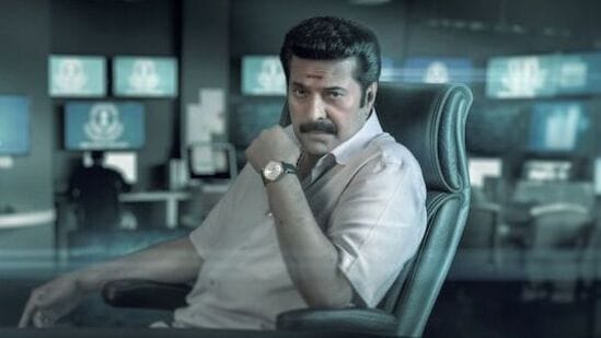 మలయాళం మిస్టరీ థ్రిల్లర్ మూవీ సీబీఐ 5 మలయాళంలో బిగ్గెస్ట్ బ్లాక్బస్టర్స్లో ఒకటిగా నిలిచింది. ఈ మూవీలో సీబీఐ ఆఫీసర్గా అద్భుత నటనను కనబరిచారు మమ్ముట్టి. ఈ సినిమా యూట్యూబ్లో సేమ్ టైటిల్తో రిలీజైంది. మలయాళం మిస్టరీ థ్రిల్లర్ మూవీ సీబీఐ 5 మలయాళంలో బిగ్గెస్ట్ బ్లాక్బస్టర్స్లో ఒకటిగా నిలిచింది. ఈ మూవీలో సీబీఐ ఆఫీసర్గా అద్భుత నటనను కనబరిచారు మమ్ముట్టి. ఈ సినిమా యూట్యూబ్లో సేమ్ టైటిల్తో రిలీజైంది.