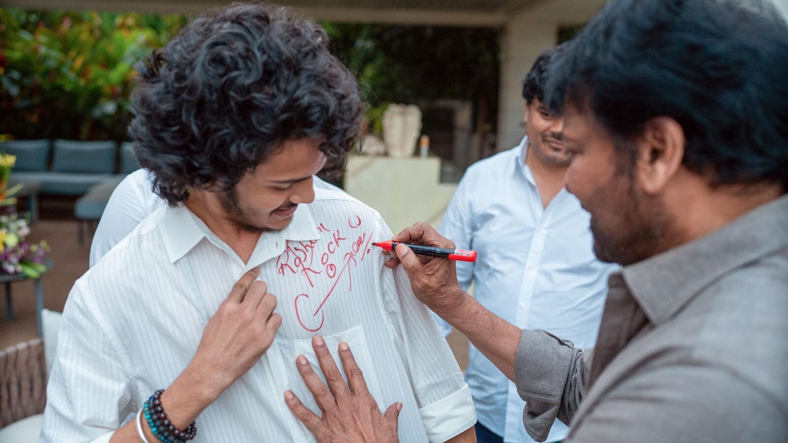 Chiranjeevi Nani: డ్రైవింగ్ ఫోర్స్‌గా నాని పనిచేశారు.. చిరంజీవి కామెంట్స్.. కోర్ట్ హీరో షర్ట్‌పై ఆటోగ్రాఫ్!