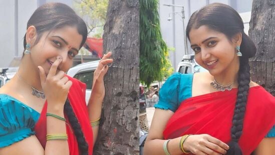 ఇన్‌స్టాగ్రామ్‌లో పోస్ట్ చేసిన లేటెస్ట్ ఫొటోల్లో పుష్ప  మూవీలో శ్రీవ‌ల్లిని గుర్తు చేసింది బ్ర‌హ్మ‌ముడి కావ్య‌. లంగా ఓణీ ధ‌రించి శ్రీవ‌ల్లి లుక్‌లోకి మారిపోయింది. 