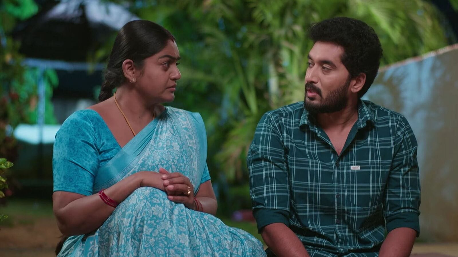 Karthika Deepam 2 Serial: దీపను అవ‌మానించిన శ్రీధ‌ర్ - తండ్రి కాల‌ర్ ప‌ట్టుకున్న కార్తీక్ - కాంచ‌న క‌న్నీళ్లు!