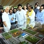 ప్రకాశం జిల్లా కనిగిరిలో సీబీజీ ప్లాంట్‌ నమూనా పరిశీలిస్తున్న నారా లోకేష్‌