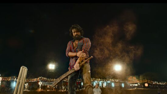 Peddi Glimpse: ఏదైనా నేలమీద ఉన్నప్పుడే చేసేయాలి.. అదిరిపోయిన పెద్ది  గ్లింప్స్.. రామ్ చరణ్ క్రికెట్ షాట్, బీజీఎమ్ హైలెట్-ram charan peddi movie  glimpse released ar ...